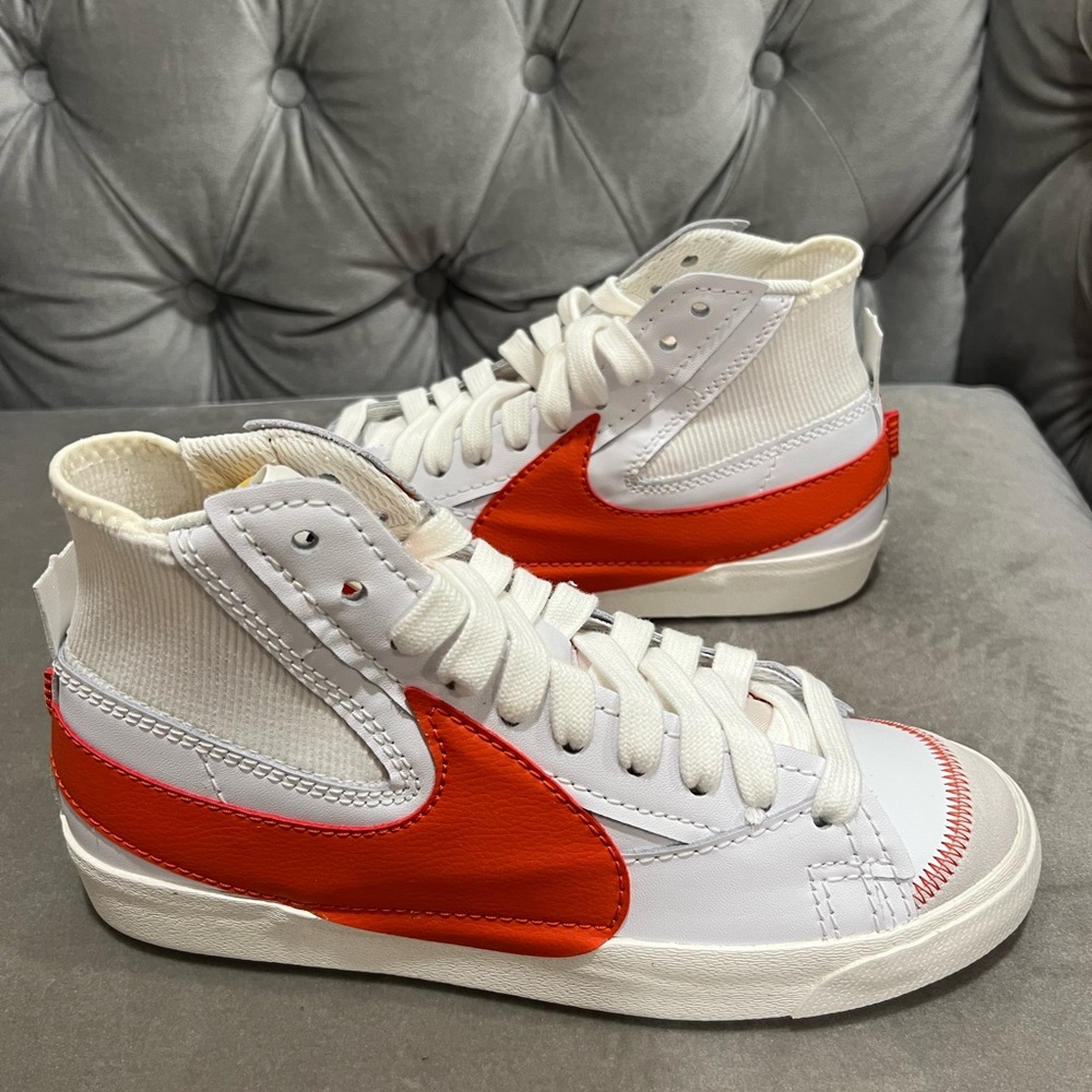 Nike Blazer Mid 77 Jumbo Swoosh Check White Mantra Orange DH7690-100 Size 10.5